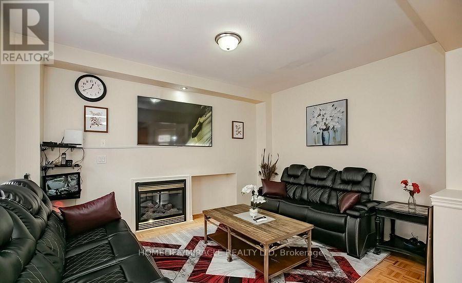 1 Buckler Street, Brampton, Ontario  L6R 0H4 - Photo 8 - W12908864