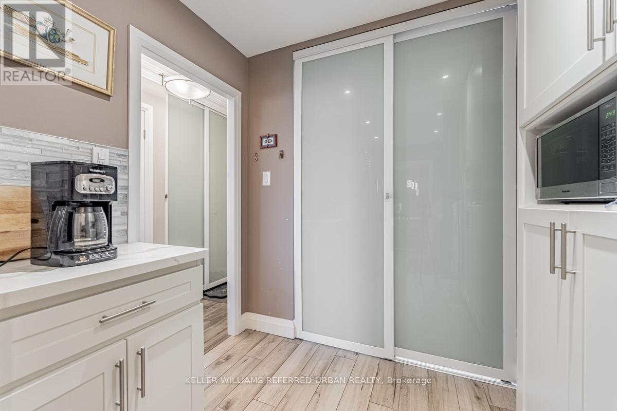 1007 - 3025 Queen Frederica Drive, Mississauga, Ontario  L4Y 3A1 - Photo 17 - W12908872