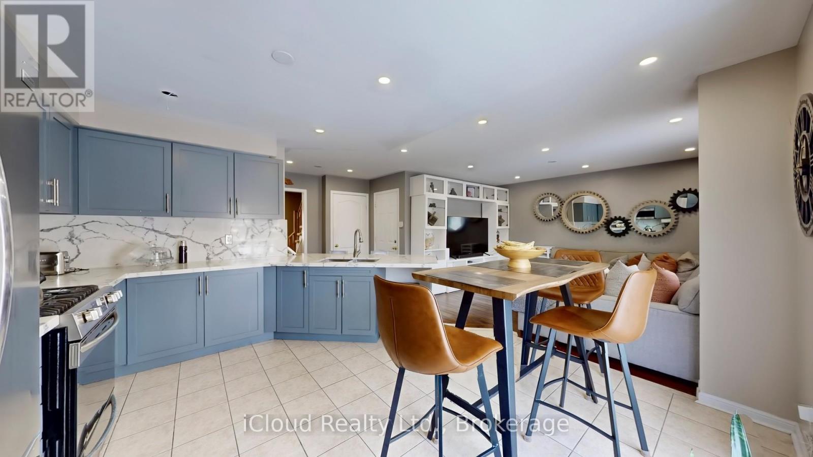 52 Tianalee Crescent, Brampton, Ontario  L7A 2X2 - Photo 11 - W12908910