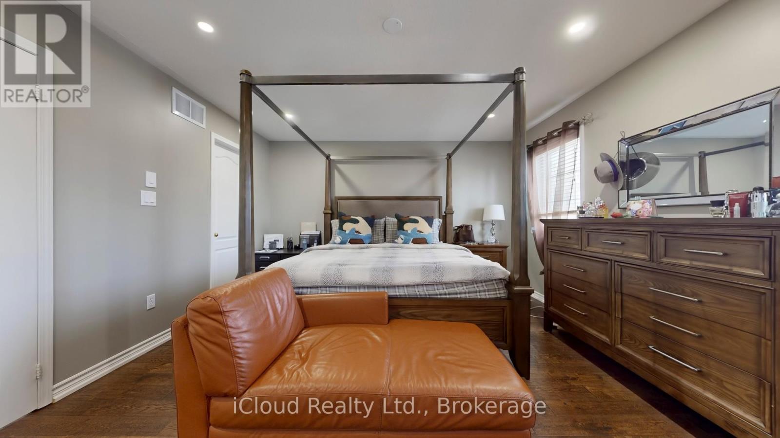 52 Tianalee Crescent, Brampton, Ontario  L7A 2X2 - Photo 19 - W12908910