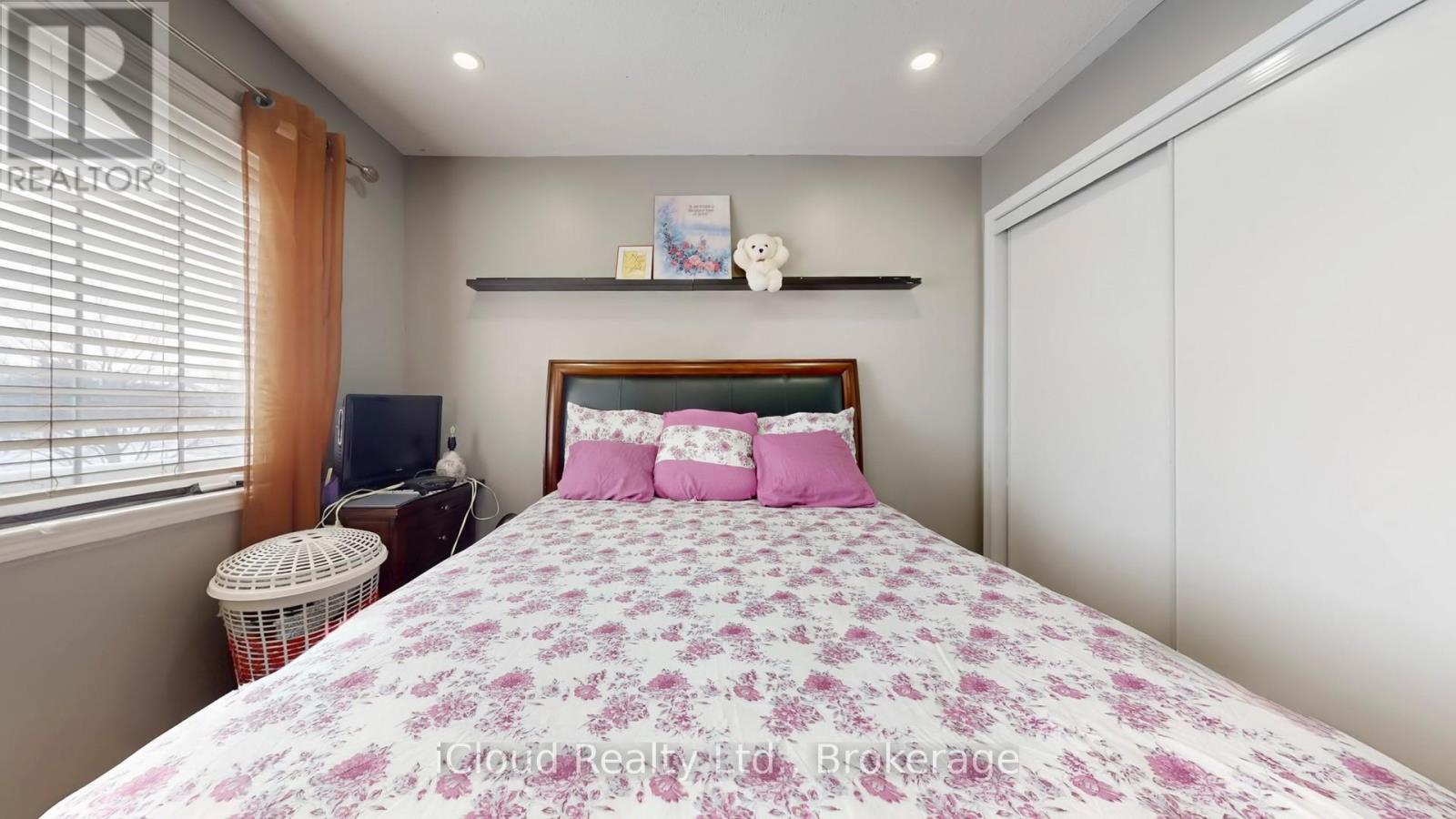 52 Tianalee Crescent, Brampton, Ontario  L7A 2X2 - Photo 25 - W12908910