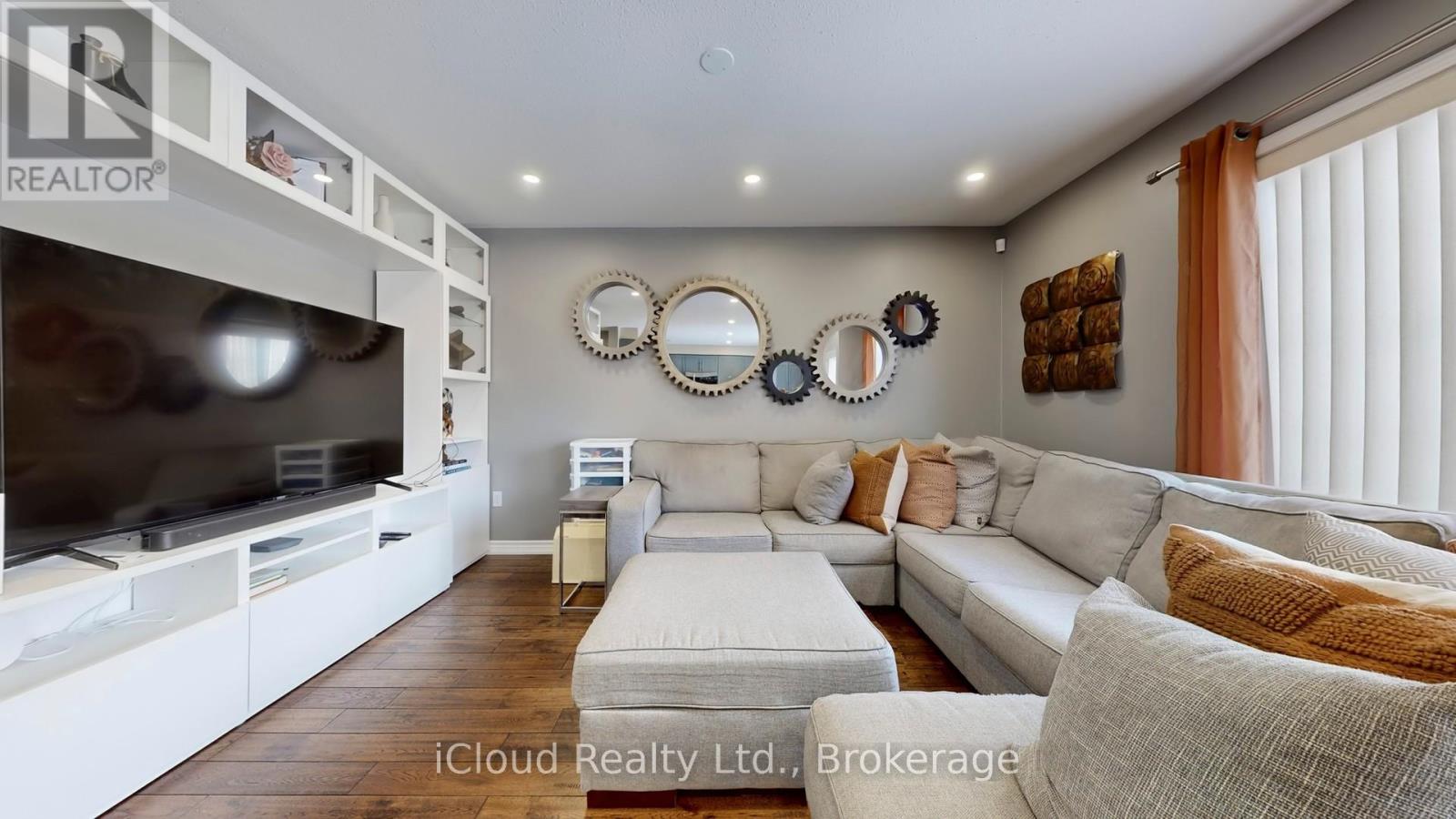 52 Tianalee Crescent, Brampton, Ontario  L7A 2X2 - Photo 9 - W12908910