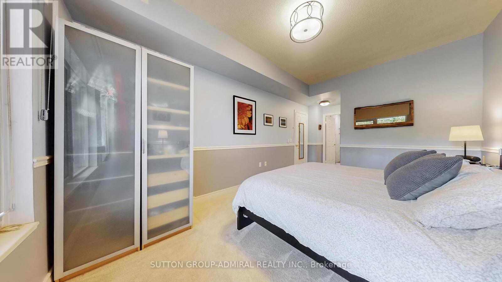 207 - 10 Old Mill Trail, Toronto, Ontario  M8X 2Y9 - Photo 19 - W12908918