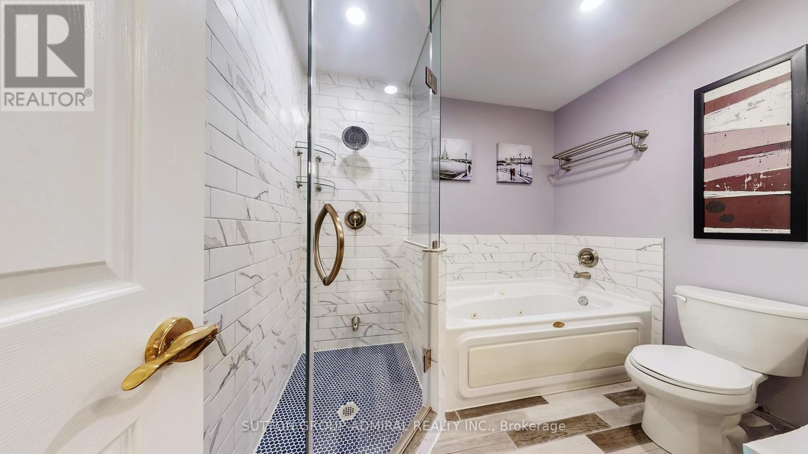 207 - 10 Old Mill Trail, Toronto, Ontario  M8X 2Y9 - Photo 22 - W12908918