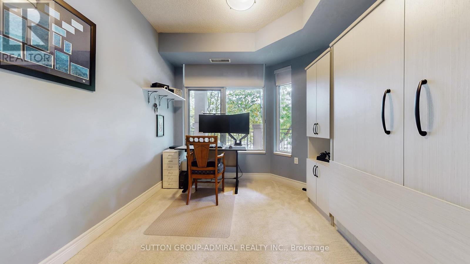 207 - 10 Old Mill Trail, Toronto, Ontario  M8X 2Y9 - Photo 24 - W12908918