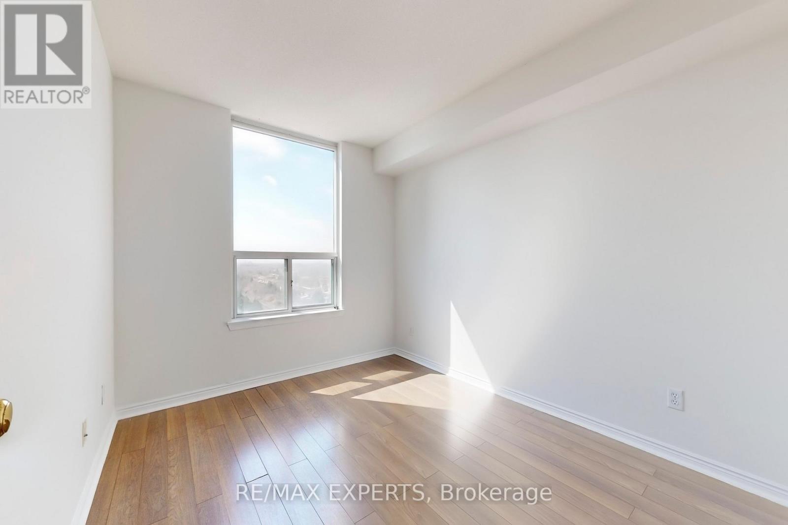 1409 - 135 Hillcrest Avenue, Mississauga, Ontario  L5B 4B1 - Photo 28 - W12908950