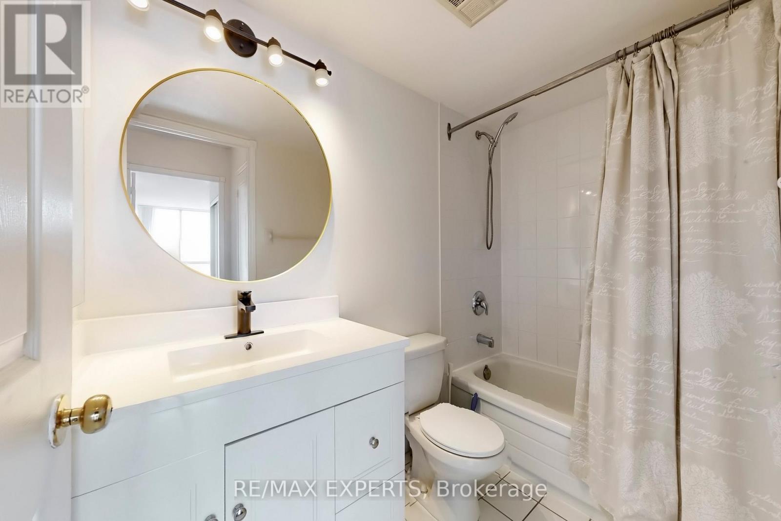 1409 - 135 Hillcrest Avenue, Mississauga, Ontario  L5B 4B1 - Photo 35 - W12908950