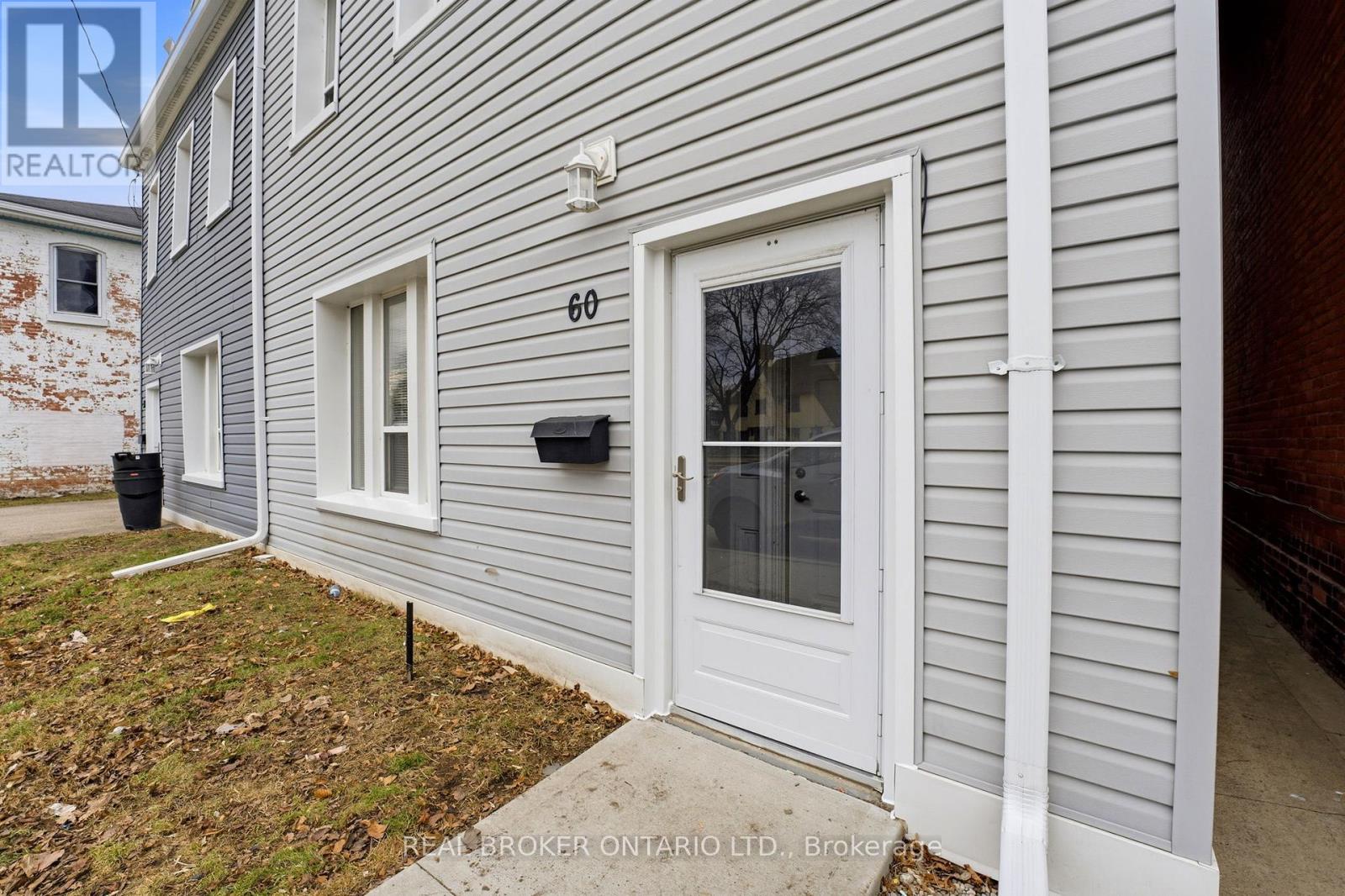 60 West Street W, Brantford, Ontario  N3T 3E7 - Photo 3 - X12908884