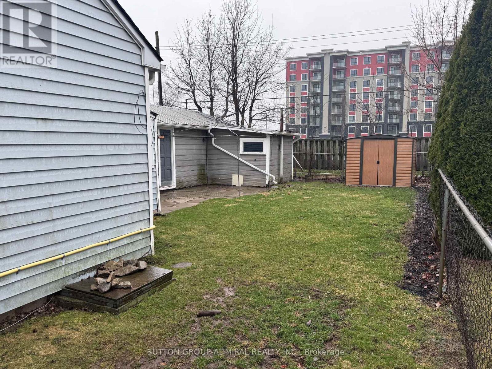 305 Crowland Avenue, Welland, Ontario  L3B 1X5 - Photo 16 - X12908904