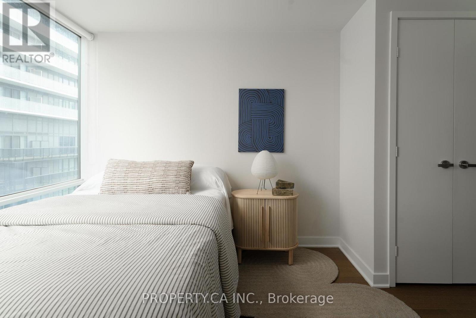 3308 - 15 Grenville Street, Toronto, Ontario  M4Y 0B9 - Photo 6 - C12778770