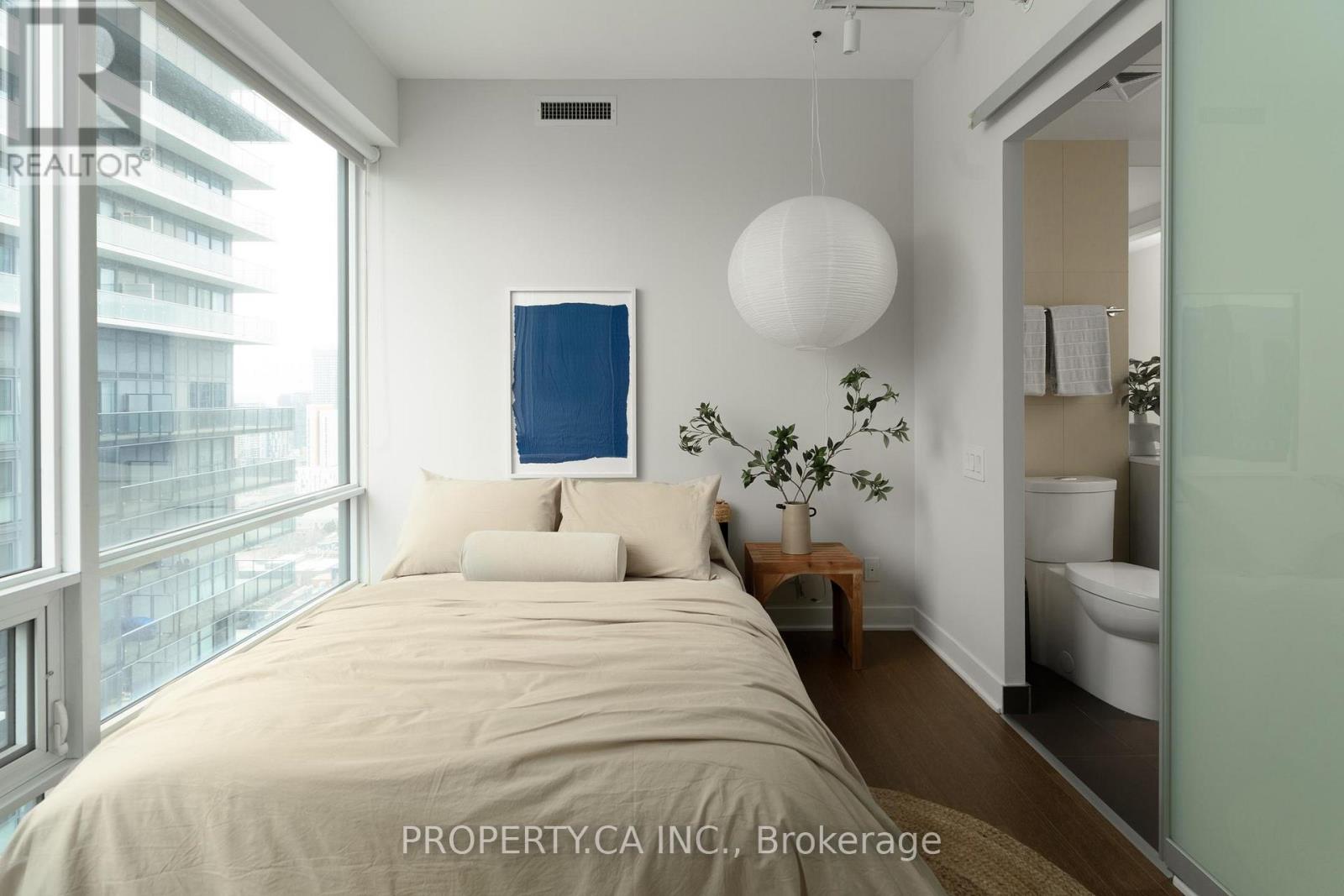 3308 - 15 Grenville Street, Toronto, Ontario  M4Y 0B9 - Photo 9 - C12778770