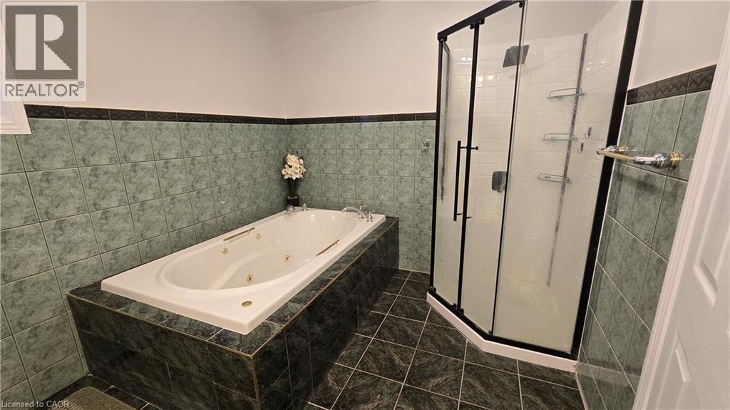 624 Eaglewood Drive Unit# 2, Hamilton, Ontario  L8W 3J8 - Photo 8 - 40813656