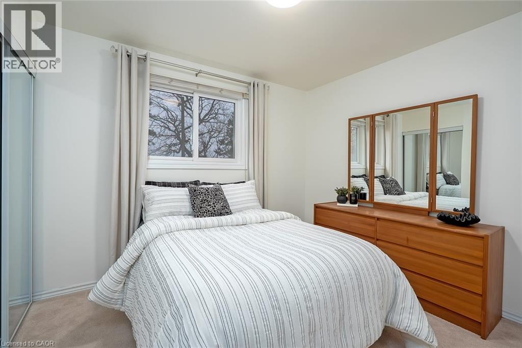 1278 Consort Crescent, Burlington, Ontario  L7M 1J7 - Photo 17 - 40811875