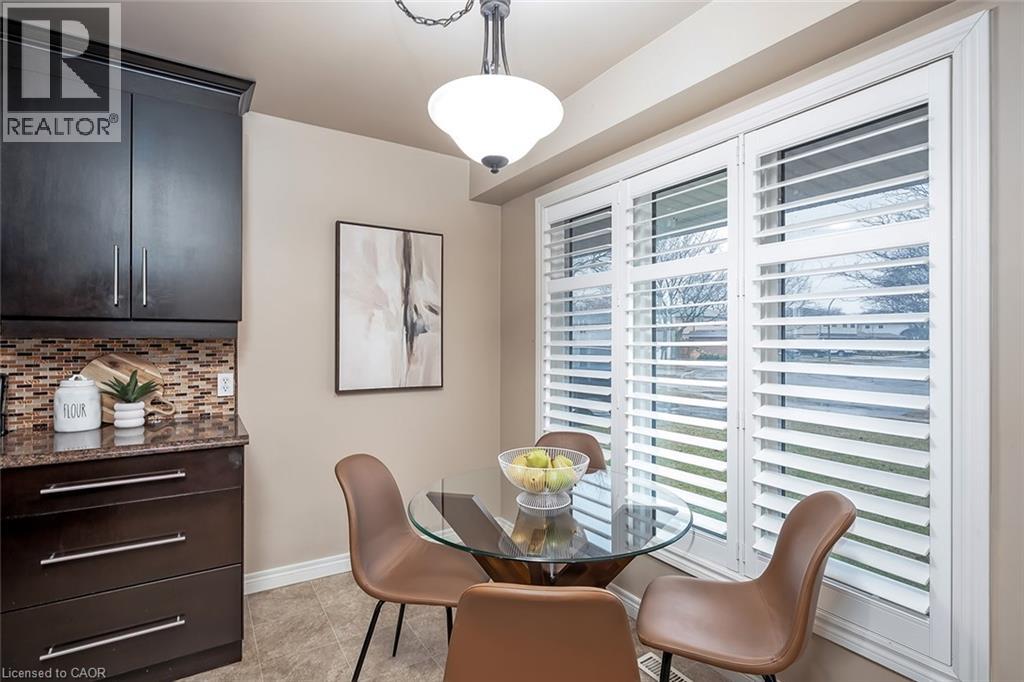 1278 Consort Crescent, Burlington, Ontario  L7M 1J7 - Photo 3 - 40811875