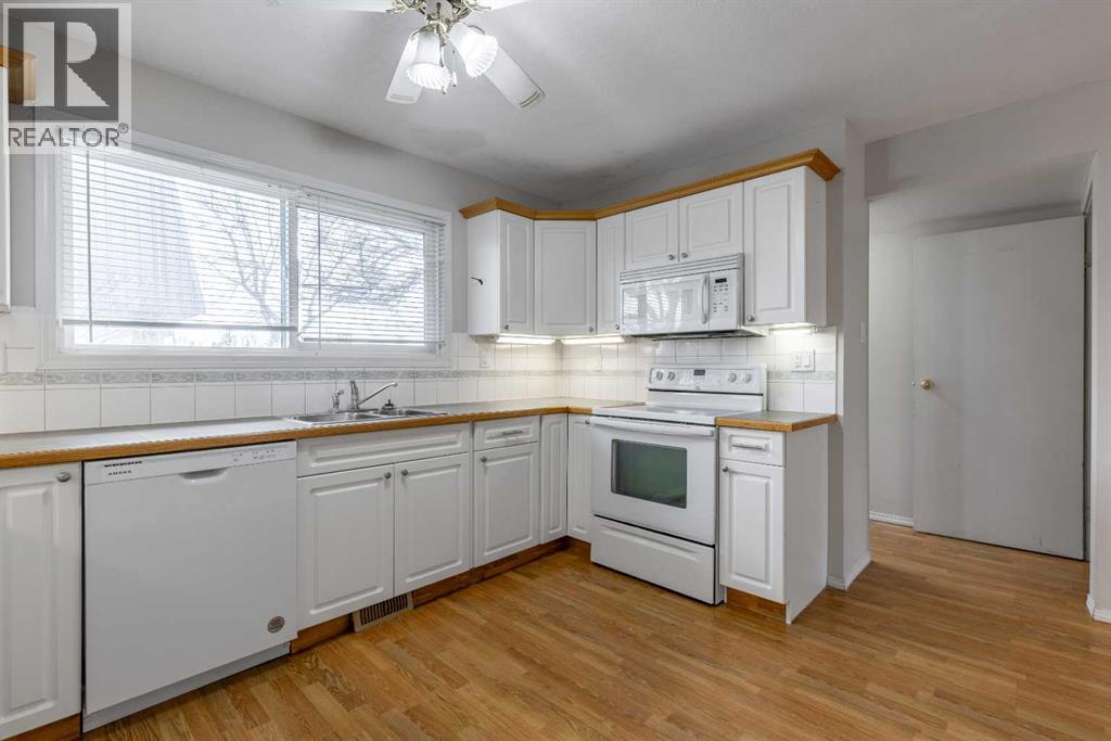 4, 1601 23 Street N, Lethbridge, Alberta  T1H 4M9 - Photo 10 - A2294789