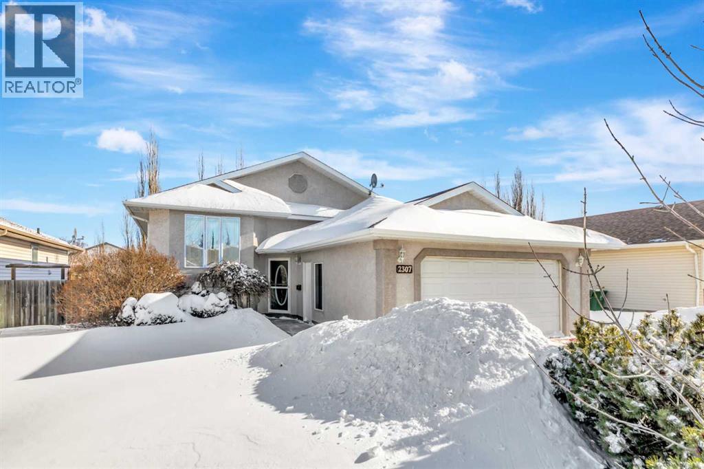 2307 57b Avenue, Lloydminster, Alberta  T9V 2W5 - Photo 1 - A2288206