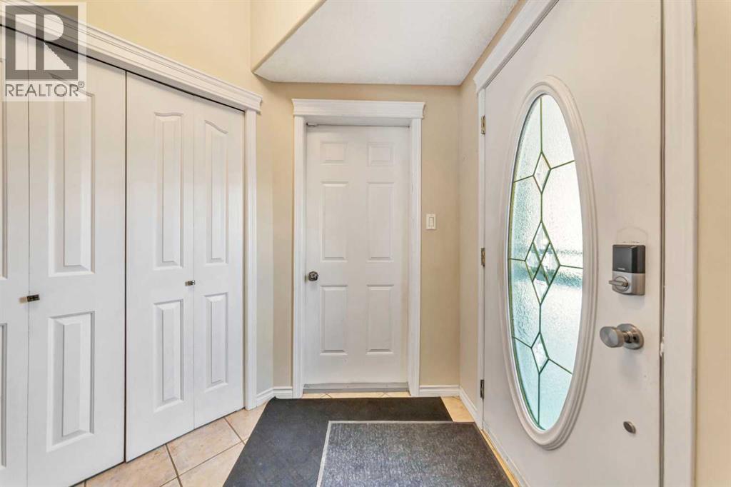 2307 57b Avenue, Lloydminster, Alberta  T9V 2W5 - Photo 3 - A2288206