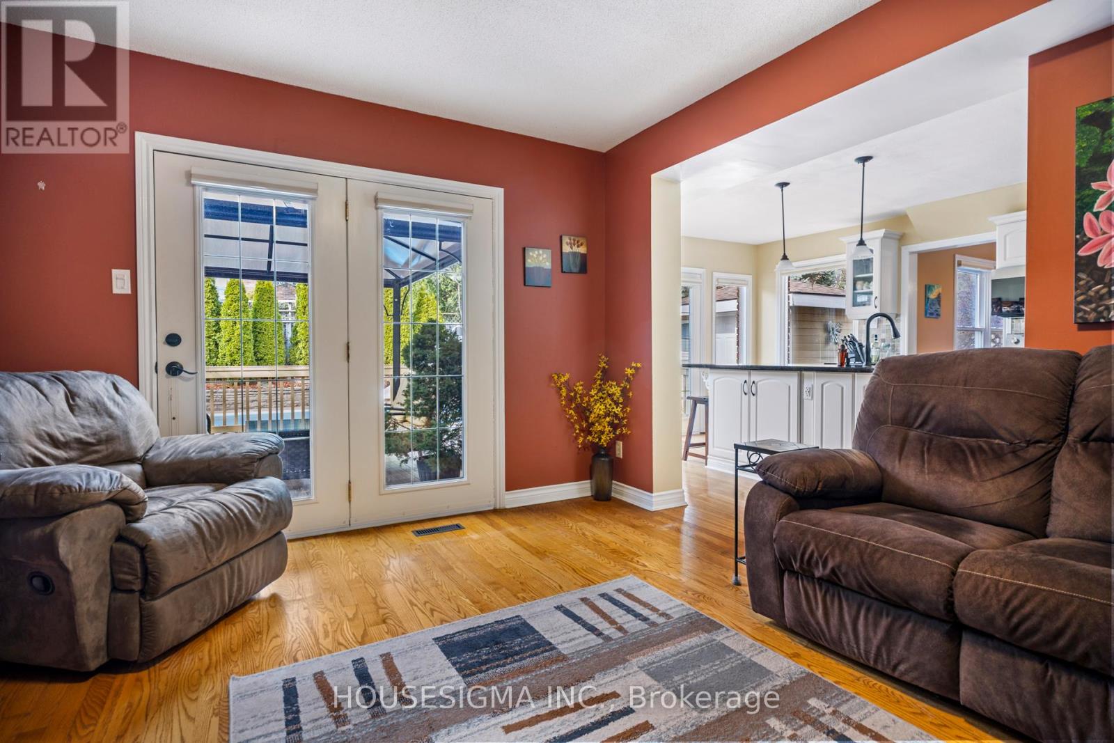 18 Jennifer Gardens, London North, Ontario  N5X 3K8 - Photo 17 - X12909128