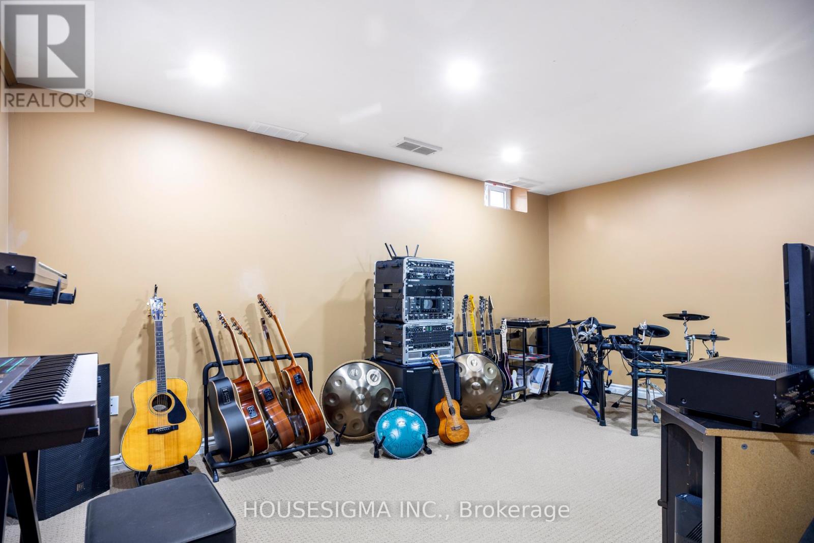 18 Jennifer Gardens, London North, Ontario  N5X 3K8 - Photo 33 - X12909128