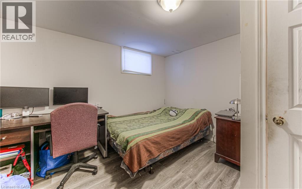 553 Teakwood Drive, Waterloo, Ontario  N2L 4L5 - Photo 19 - 40813866