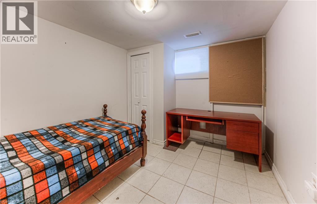 553 Teakwood Drive, Waterloo, Ontario  N2L 4L5 - Photo 18 - 40813866