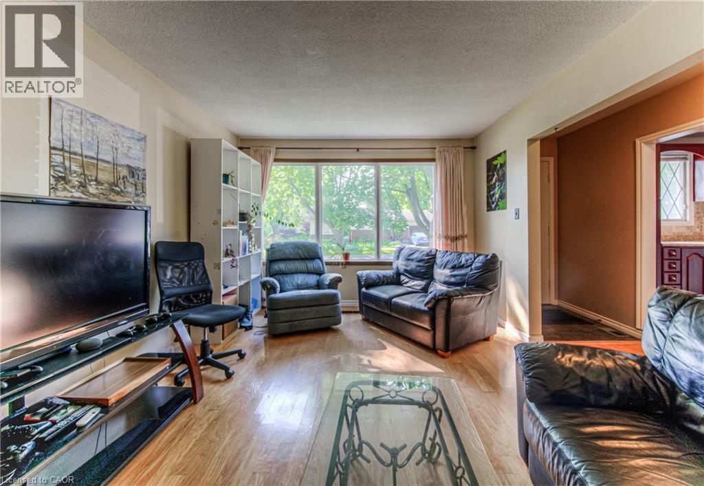 553 Teakwood Drive, Waterloo, Ontario  N2L 4L5 - Photo 8 - 40813866