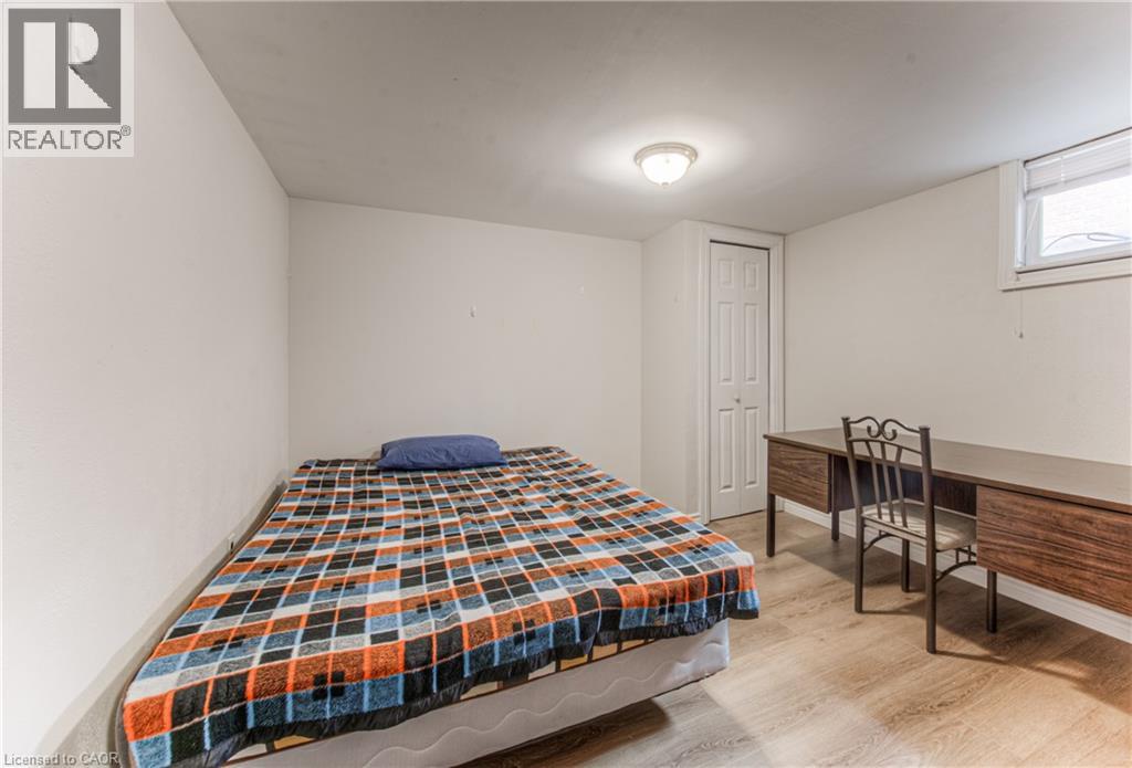 553 Teakwood Drive, Waterloo, Ontario  N2L 4L5 - Photo 22 - 40813866