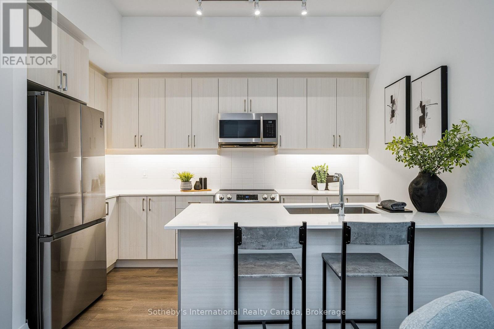 301 - 1 HUME STREET, Collingwood, Ontario