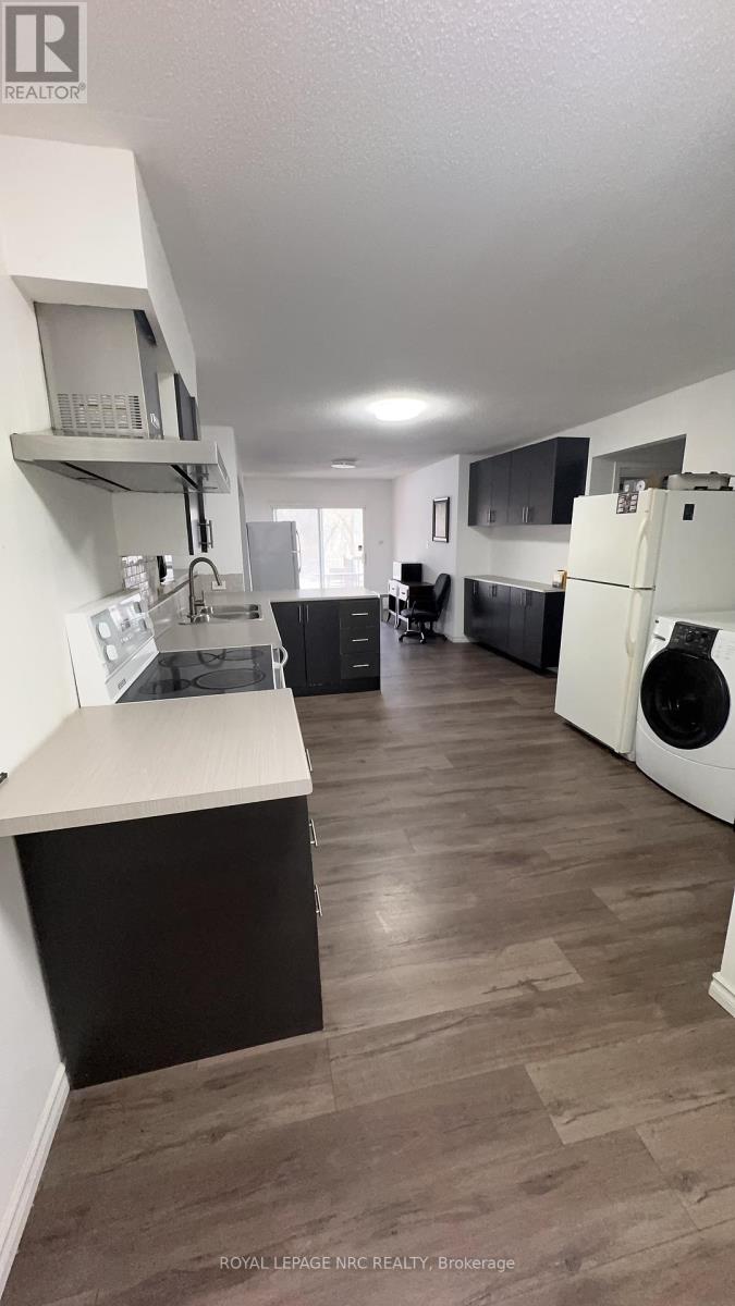 6a Pearl Ann Drive, St. Catharines, Ontario  L2T 3B3 - Photo 5 - X12909100