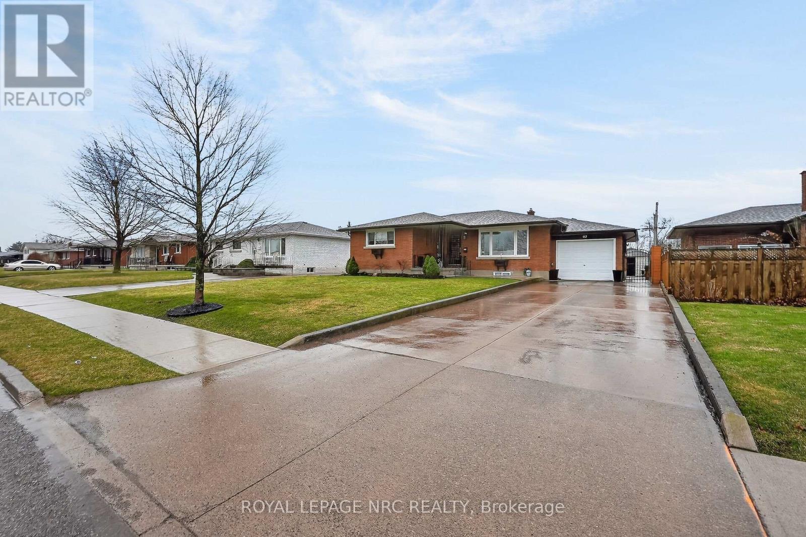 67 Mcdonald Avenue, Thorold, Ontario  L2V 3E5 - Photo 1 - X12909360