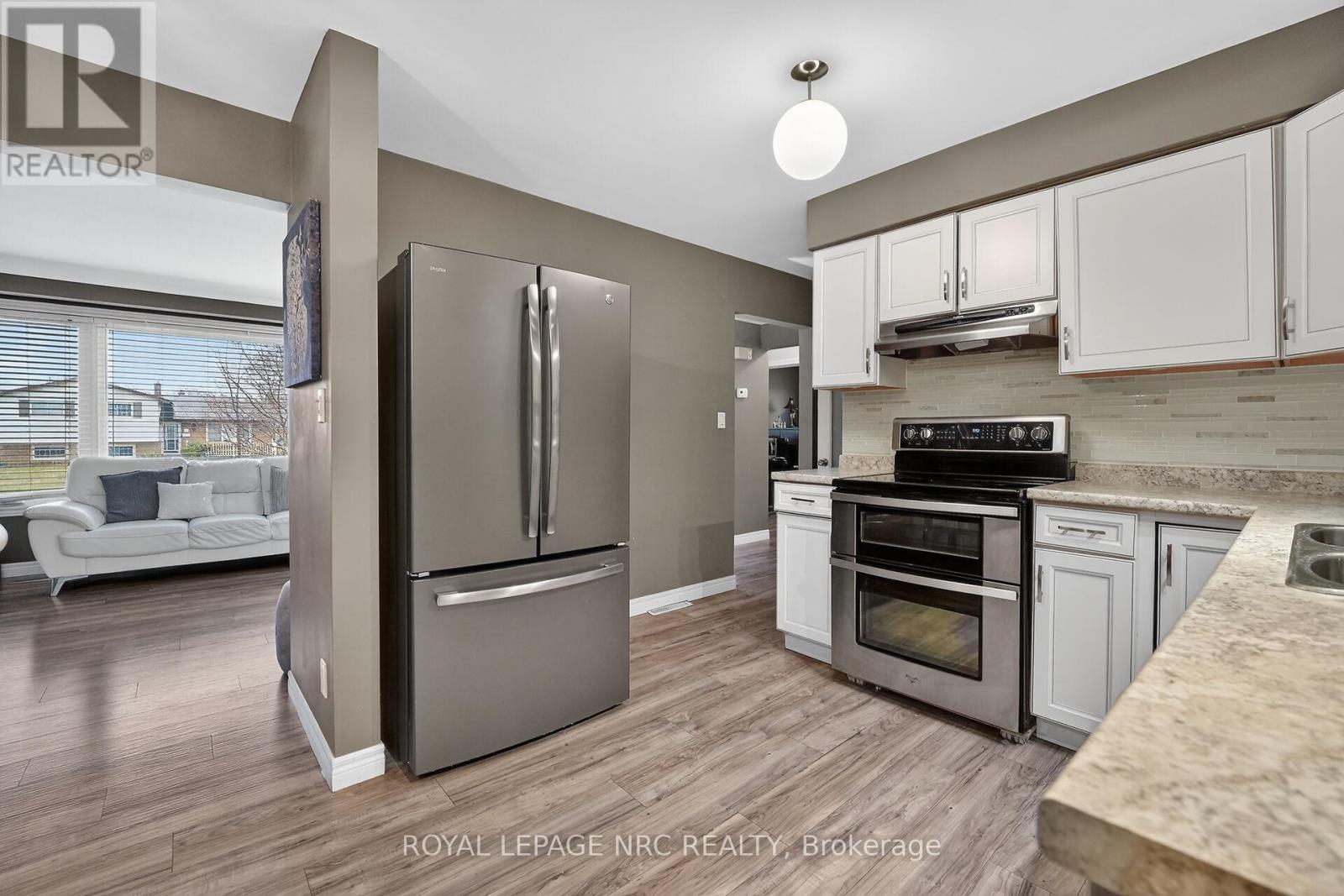 67 Mcdonald Avenue, Thorold, Ontario  L2V 3E5 - Photo 11 - X12909360