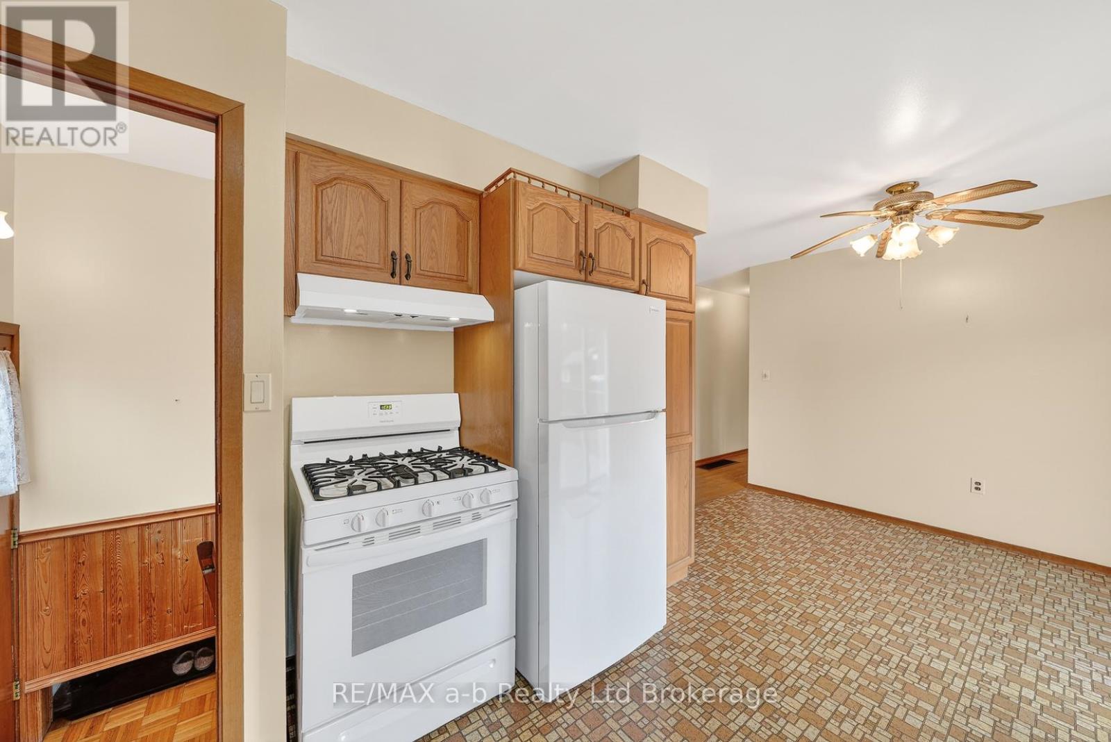 42 Princess Park Road, Ingersoll, Ontario  N5C 1X8 - Photo 13 - X12909156