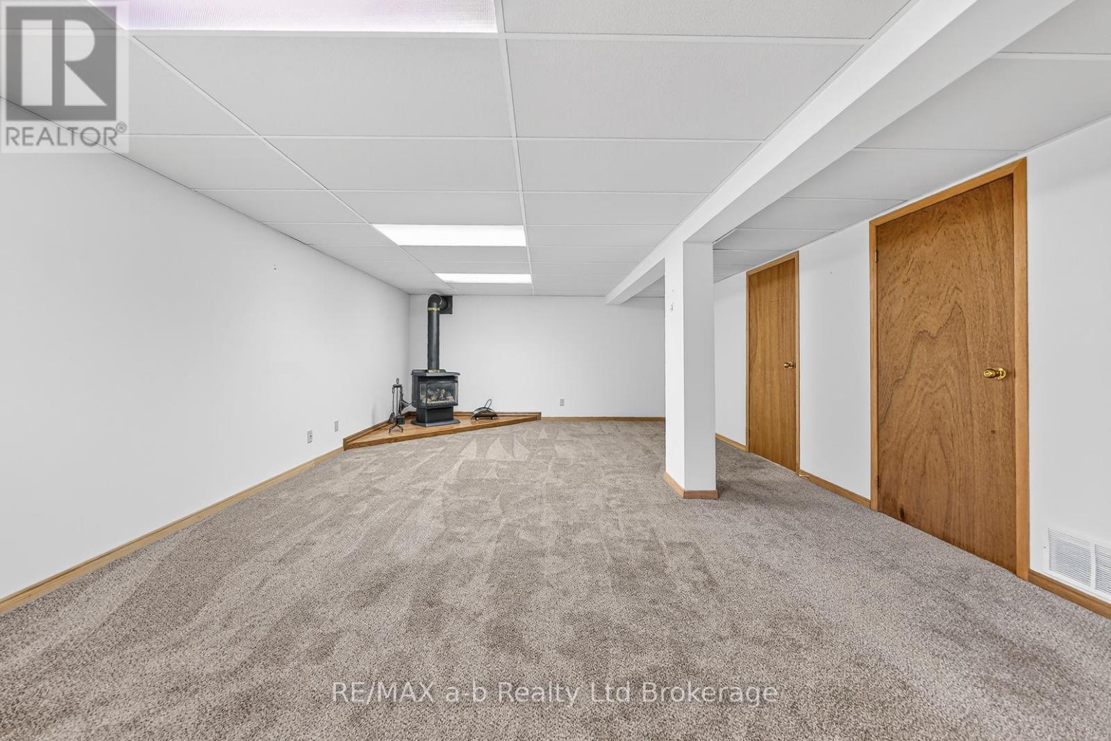 42 Princess Park Road, Ingersoll, Ontario  N5C 1X8 - Photo 25 - X12909156