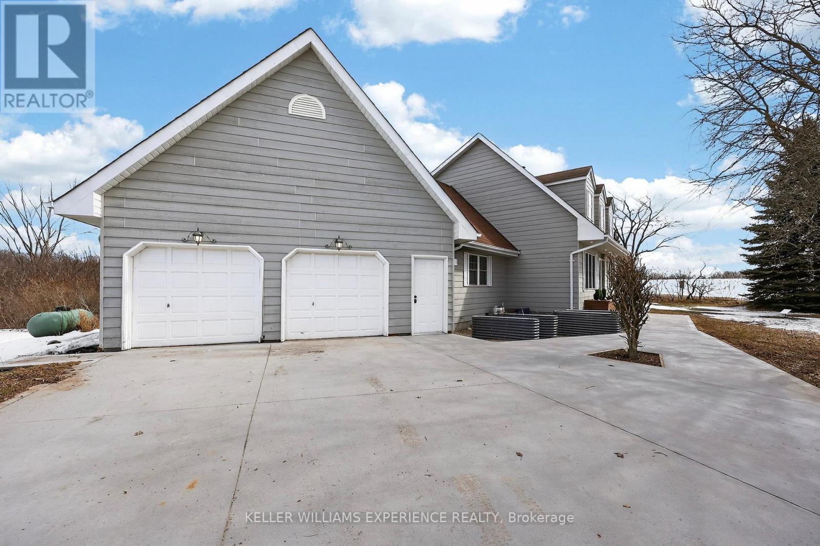 2 Algonquin Heights Court, Essa, Ontario  L0L 2N0 - Photo 34 - N12869824