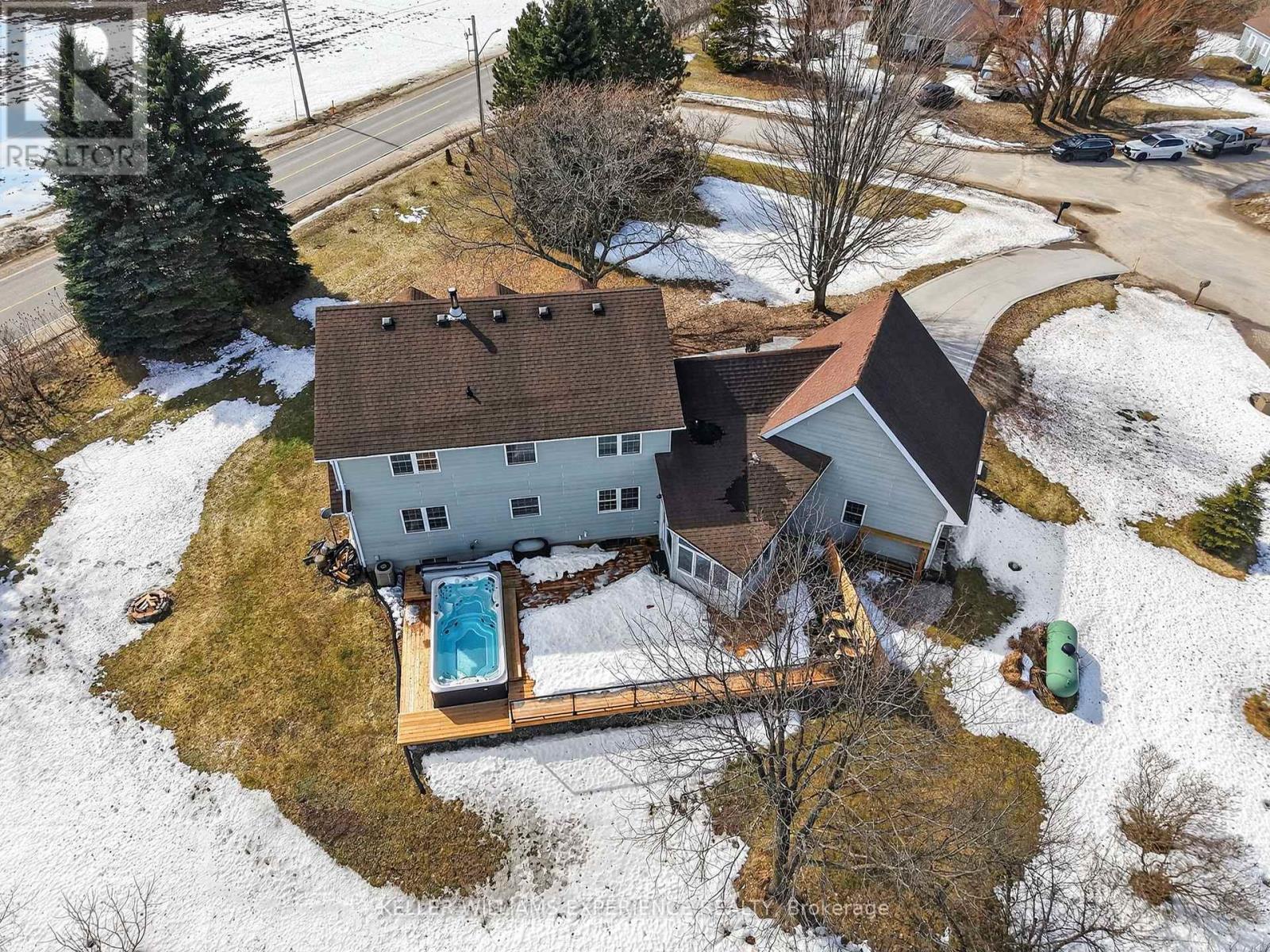 2 Algonquin Heights Court, Essa, Ontario  L0L 2N0 - Photo 30 - N12869824