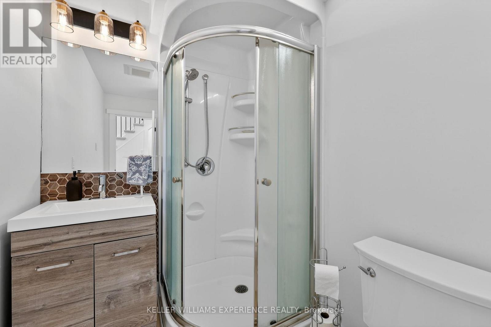 2 Algonquin Heights Court, Essa, Ontario  L0L 2N0 - Photo 17 - N12869824