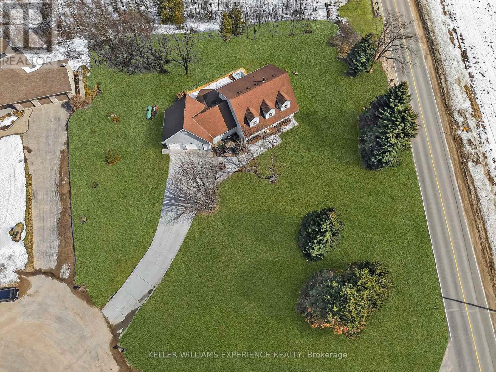 2 Algonquin Heights Court, Essa, Ontario  L0L 2N0 - Photo 37 - N12869824