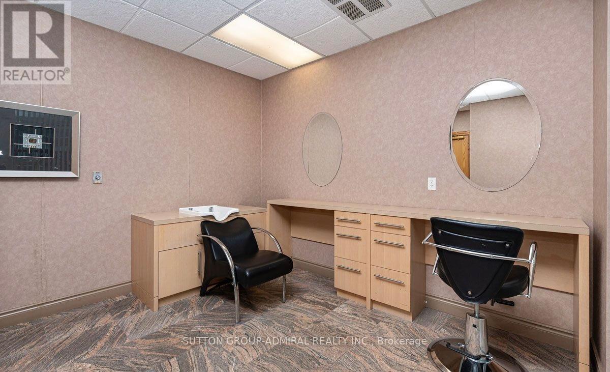 911 - 185 Oneida Crescent, Richmond Hill (Langstaff), Ontario  L4B 0B1 - Photo 35 - N12908138