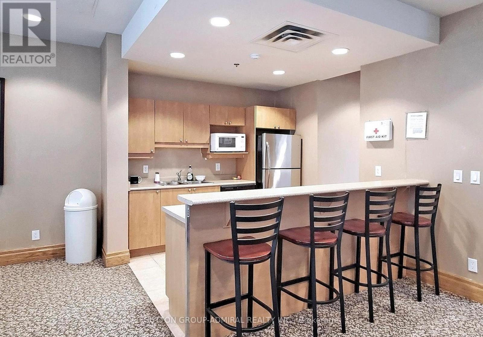 911 - 185 Oneida Crescent, Richmond Hill (Langstaff), Ontario  L4B 0B1 - Photo 28 - N12908138