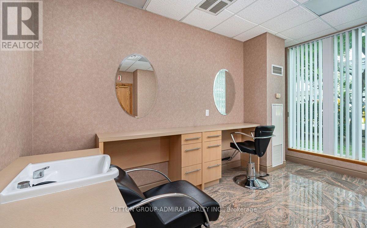 911 - 185 Oneida Crescent, Richmond Hill (Langstaff), Ontario  L4B 0B1 - Photo 36 - N12908138