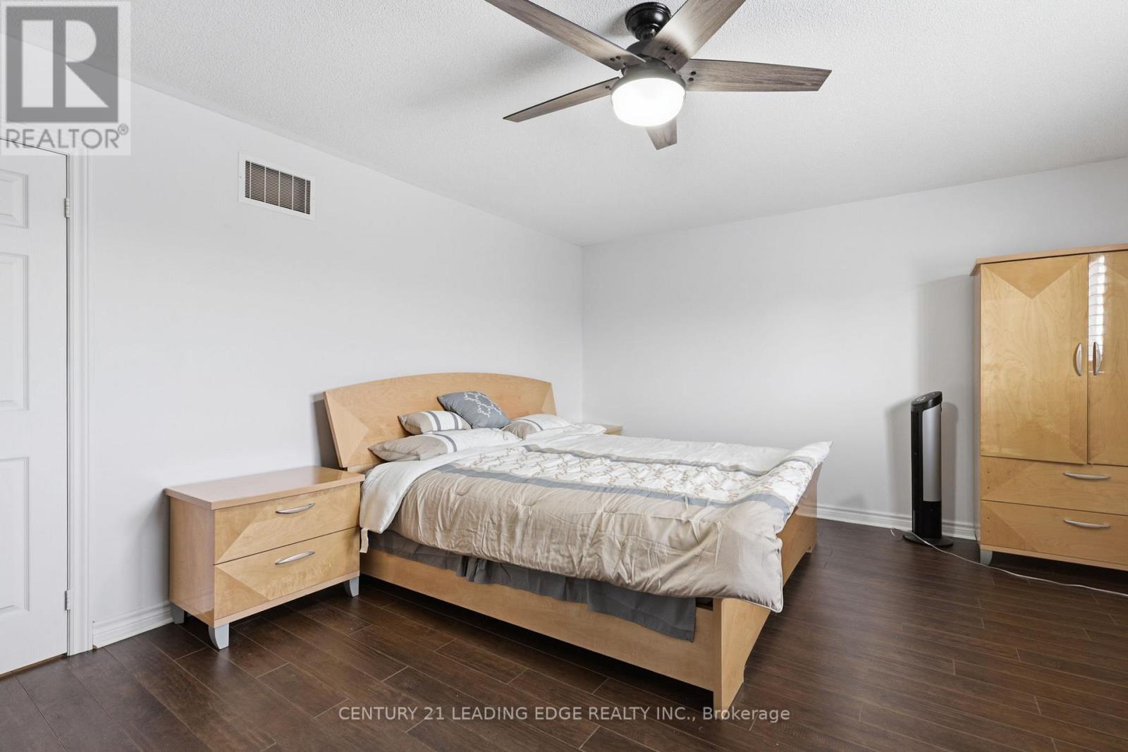 101 Monarchy Street, Barrie (Innis-Shore), Ontario  L4M 0E1 - Photo 20 - S12908434