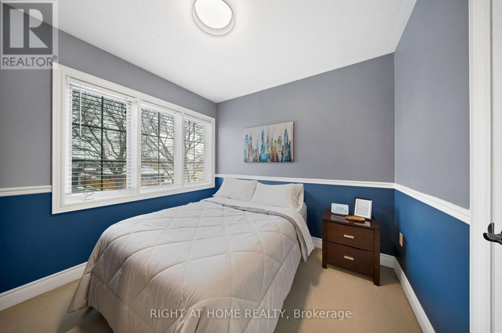 215 Queenslea Avenue, Toronto, Ontario  M9N 3X5 - Photo 31 - W12824770