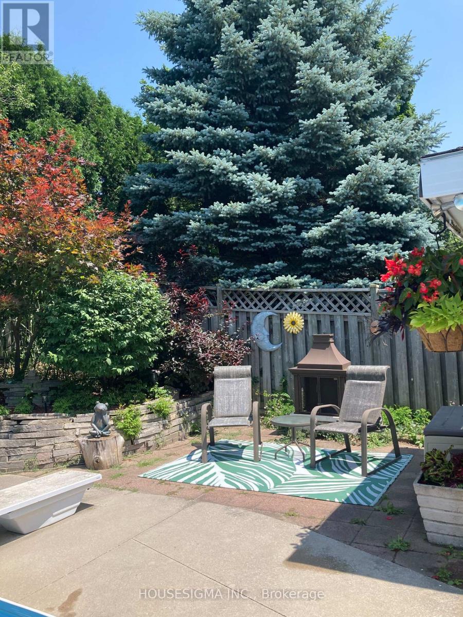 18 Jennifer Gardens, London North, Ontario  N5X 3K8 - Photo 38 - X12909128