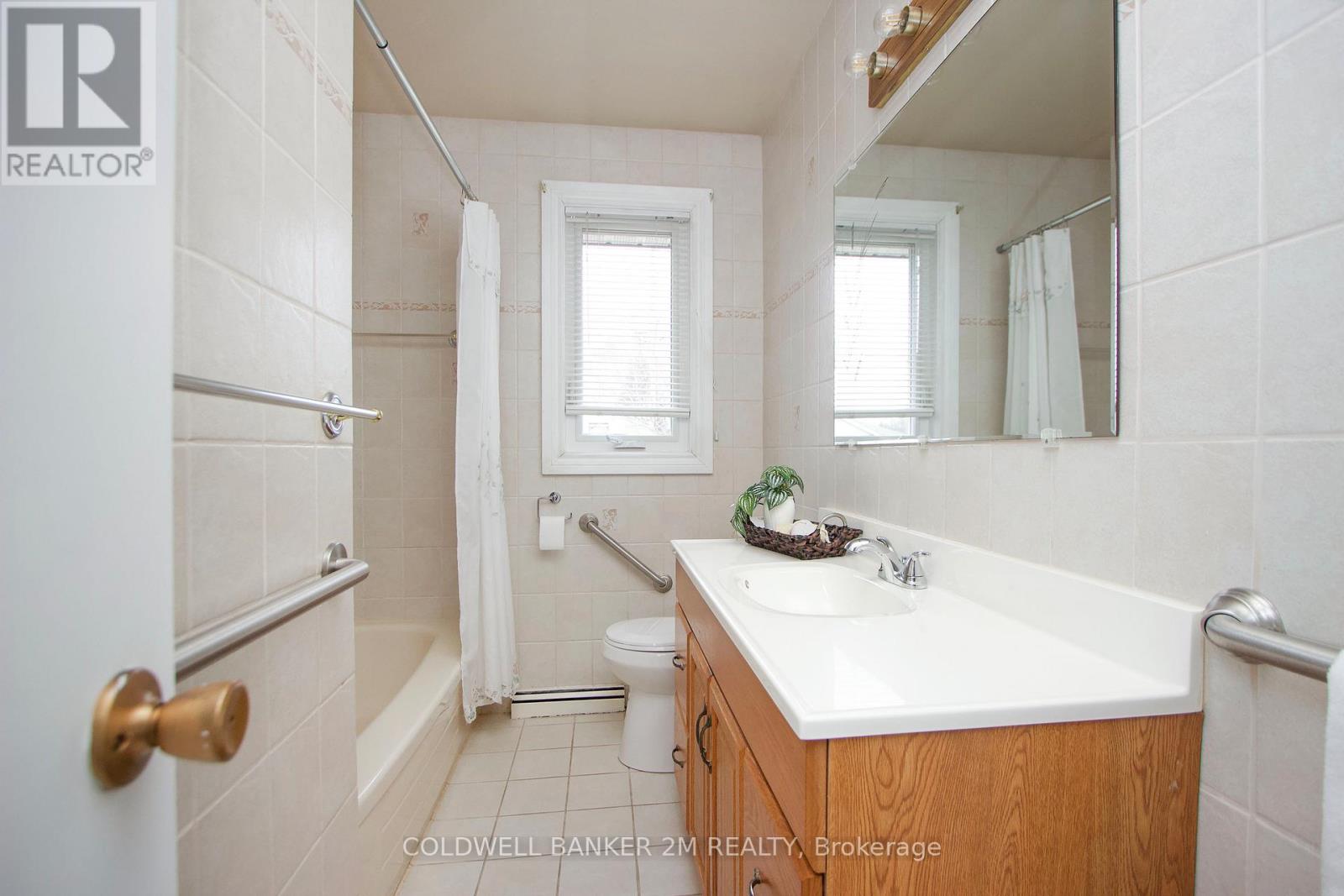 357 Highland Avenue, Oshawa, Ontario  L1H 6B2 - Photo 14 - E12909176