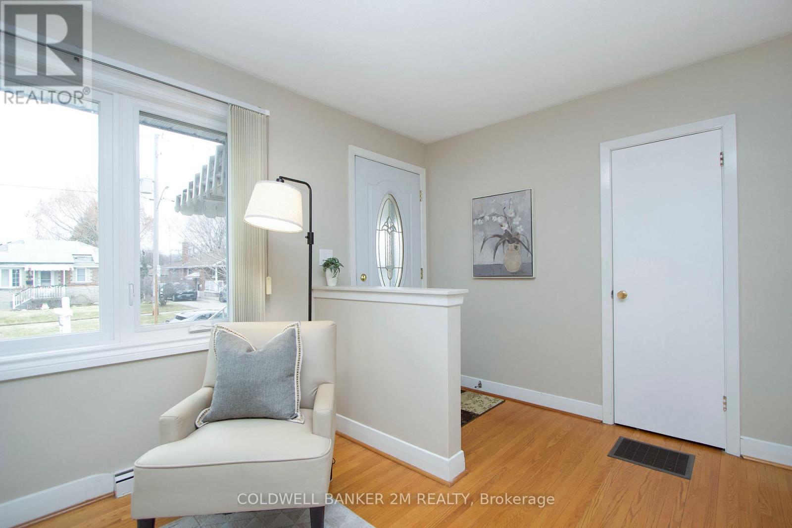 357 Highland Avenue, Oshawa, Ontario  L1H 6B2 - Photo 2 - E12909176