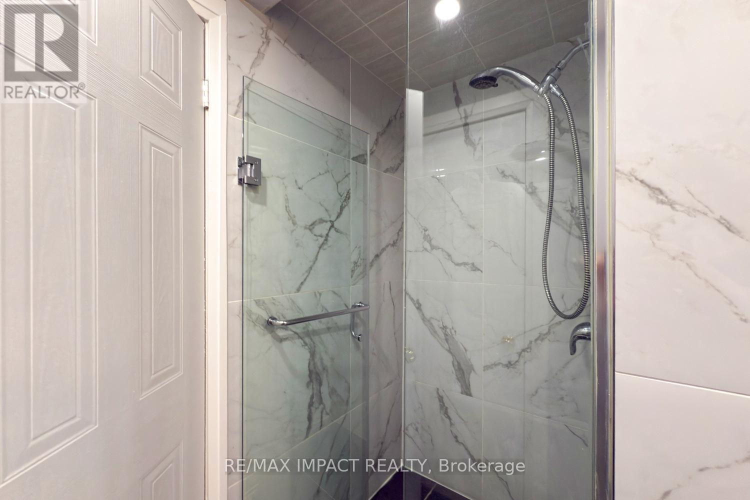 820 Bennett Crescent, Oshawa, Ontario  L1K 1V4 - Photo 17 - E12909236