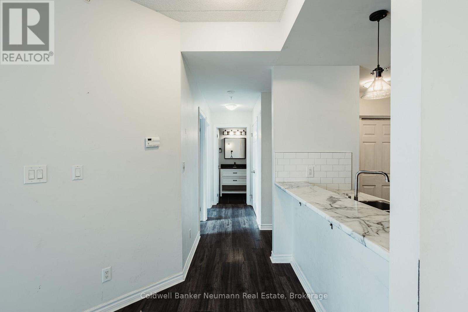 312 - 2 Colonial Drive, Guelph (Pineridge/westminster Woods), Ontario  N1L 0K8 - Photo 4 - X12909130