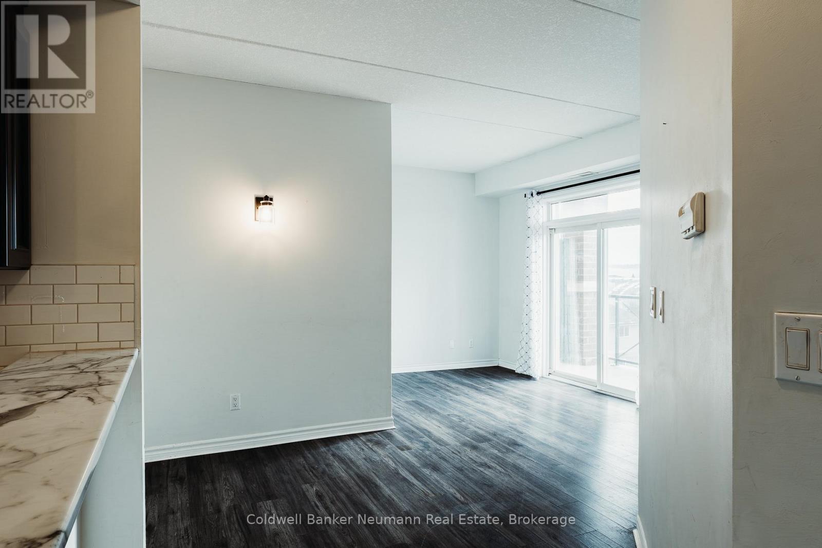 312 - 2 Colonial Drive, Guelph (Pineridge/westminster Woods), Ontario  N1L 0K8 - Photo 5 - X12909130