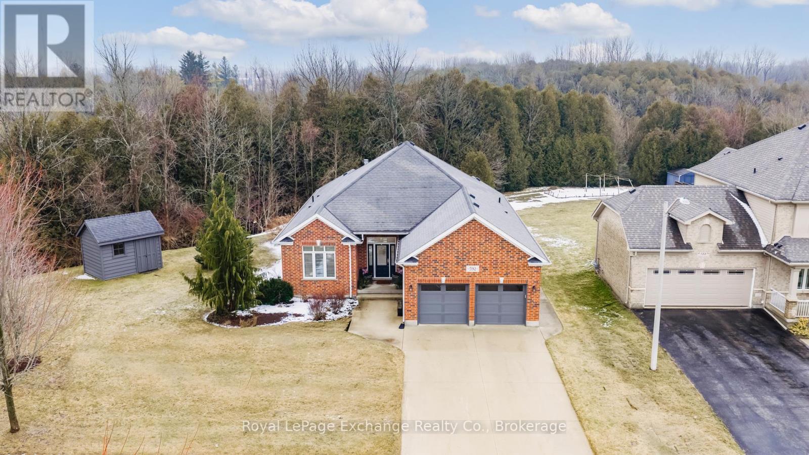 592 Hunter Street, Kincardine, Ontario  N2Z 0B2 - Photo 2 - X12909246