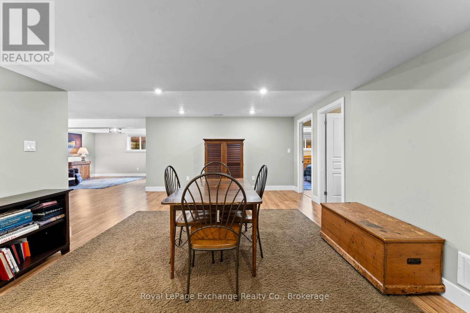 592 Hunter Street, Kincardine, Ontario  N2Z 0B2 - Photo 37 - X12909246